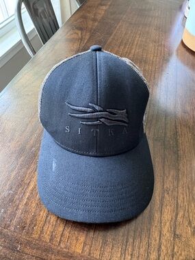 Sitka camo black trucker hat